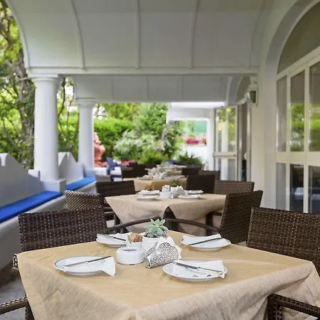 Pazziella Garden&Suites-2
